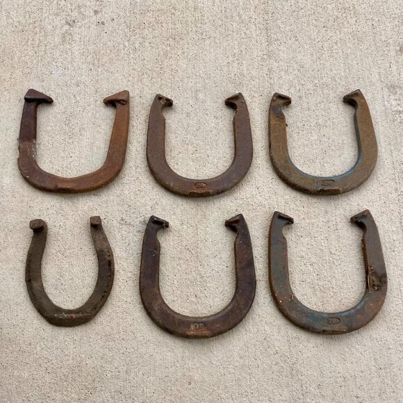 Lot 6 Vintage Horseshoes (4 are Champ Horseshoe Set) - Picture 7 of 10